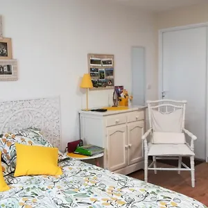 https://studio-neuf-avec-coin-terrasse-et-acces-jardin.hotels-rhonealpes.com